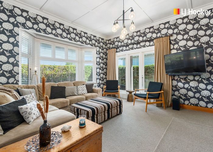  at 3 Royal Crescent, Saint Kilda, Dunedin