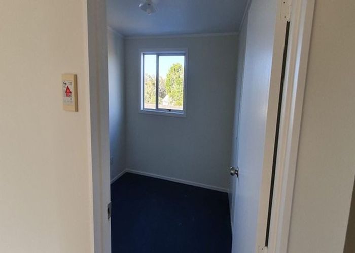  at 9 Miro Street, New Lynn, Waitakere City, Auckland