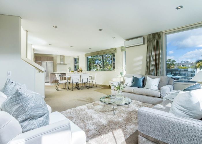  at 441H Beach Road, Mairangi Bay, Auckland