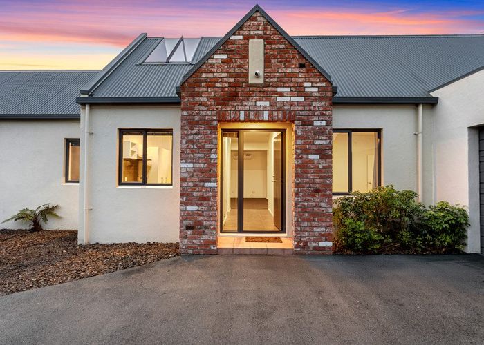  at 3 Monterey Place, Parklands, Christchurch