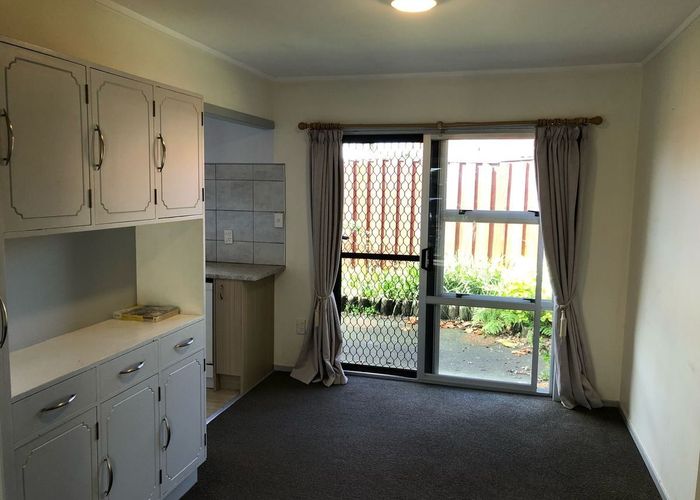  at 2/8 Parera Place, Papatoetoe, Manukau City, Auckland