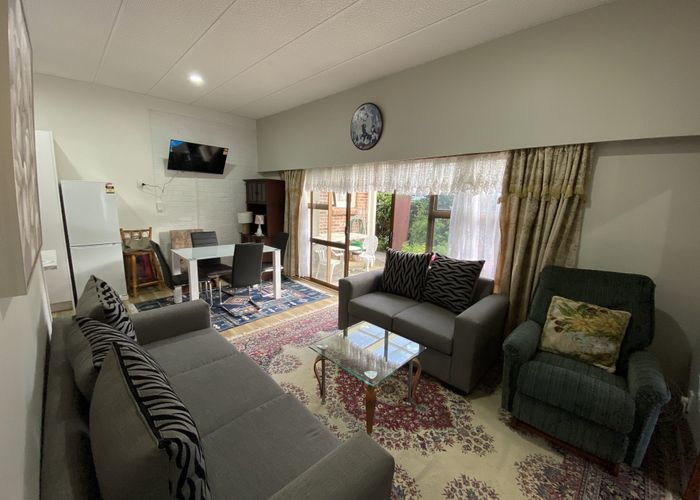  at 32 Nile Road, Kelston, Waitakere City, Auckland
