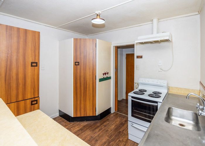  at 81 Cameron Road, Hamilton East, Hamilton