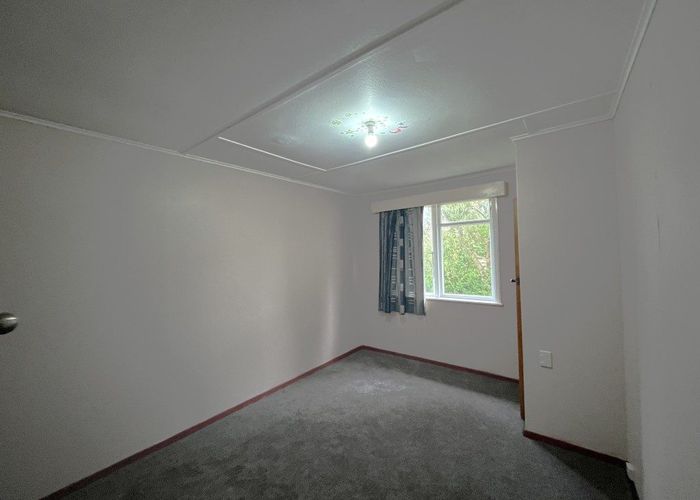  at 7 Cumberland Grove, Cannons Creek, Porirua, Wellington