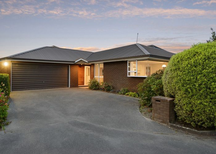  at 8 Patricia Place, Harewood, Christchurch