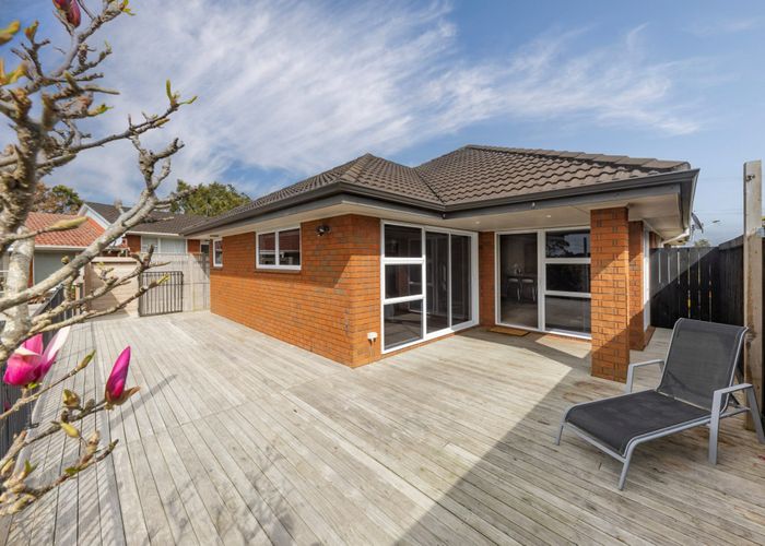  at 1540 Dominion Extension, MOUNT ROSKILL, AUCKLAND