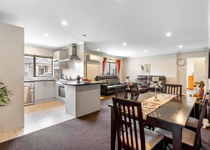  at 9 Miranda Street, Avondale, Auckland