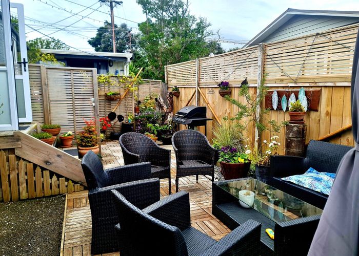  at 2/33A Glen Road, Stanley Point, Auckland