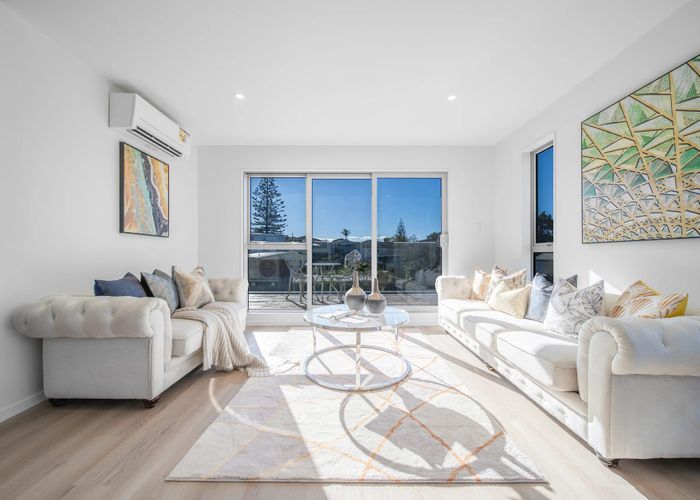  at 26D Trojan Crescent, New Lynn, Waitakere City, Auckland