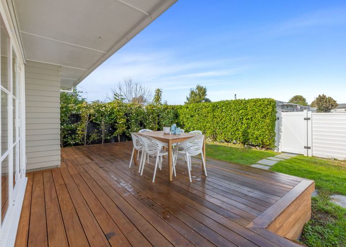  at 5 Maybelle Place, Kelston, Waitakere City, Auckland