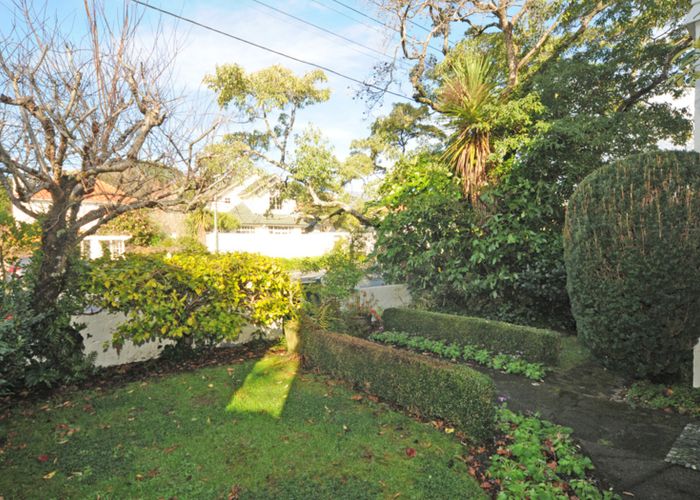  at 4 Friend Street, Karori, Wellington