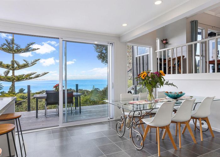  at 27 Takahe Road, Titirangi, Auckland