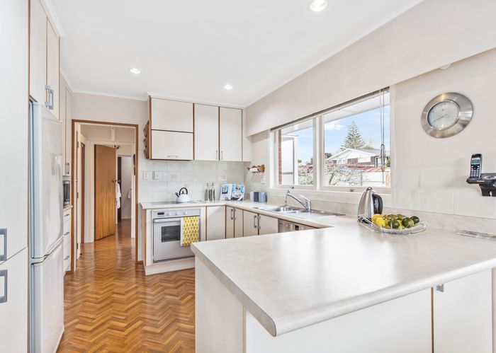  at 75 Ennis Avenue, Pakuranga Heights, Auckland