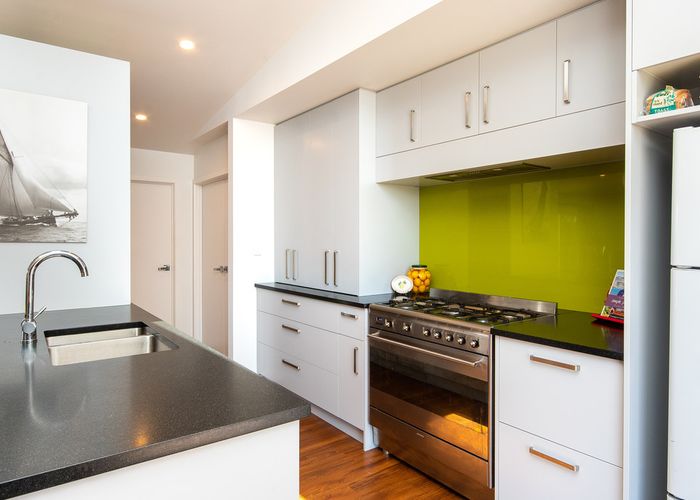  at 6 Gladstone Road, Bluff Hill, Napier