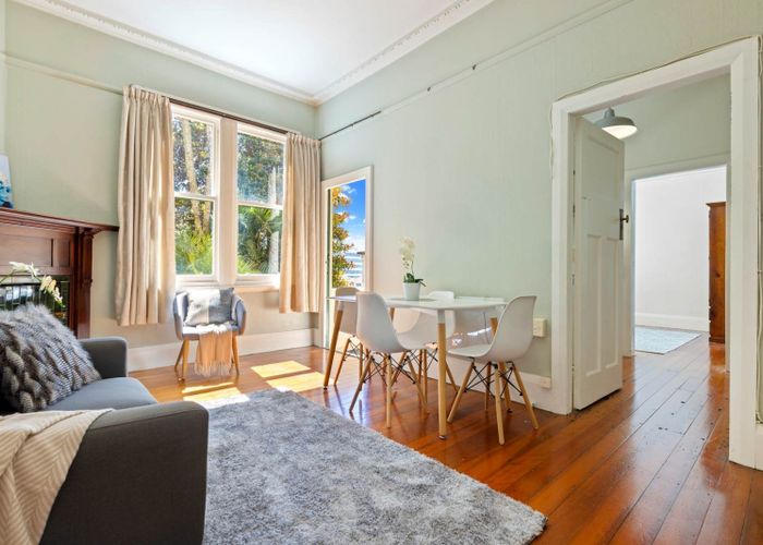  at 4/9 Parliament Street, Auckland Central, Auckland