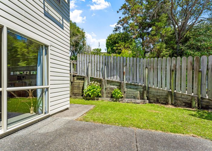  at 2/372 Whangaparaoa Road, Stanmore Bay, Rodney, Auckland