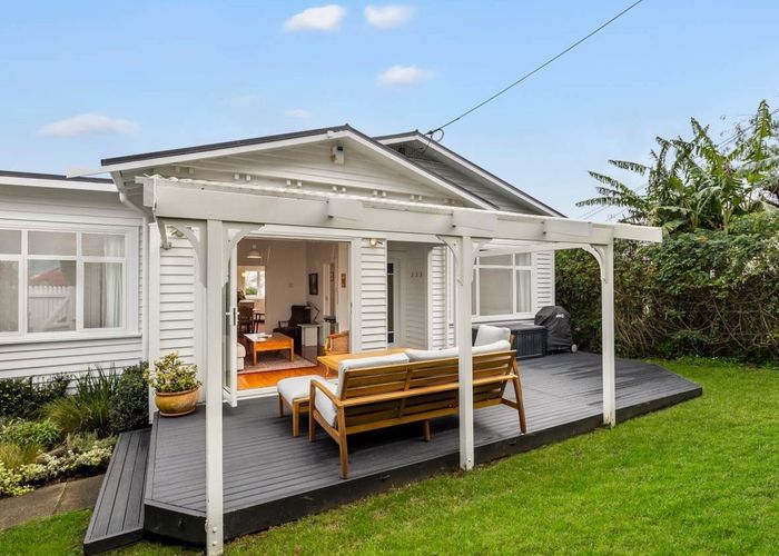  at 104 Owairaka Avenue, Mount Albert, Auckland