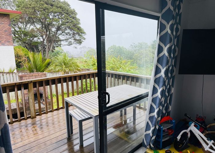  at 3/198 Don Buck Road, Massey, Waitakere City, Auckland