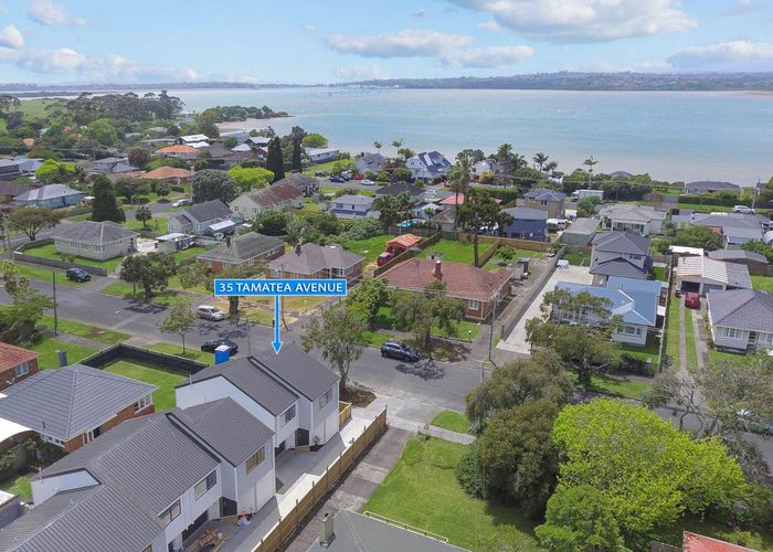  at 35A Tamatea Avenue, Point England, Auckland
