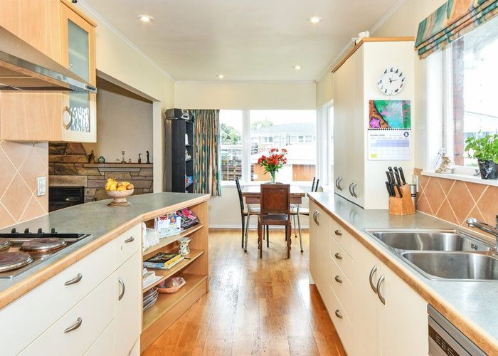  at 49 Weymouth Road, Manurewa, Auckland