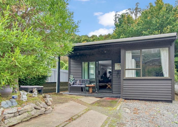  at 38 Hawkhurst Road, Lyttelton, Lyttelton