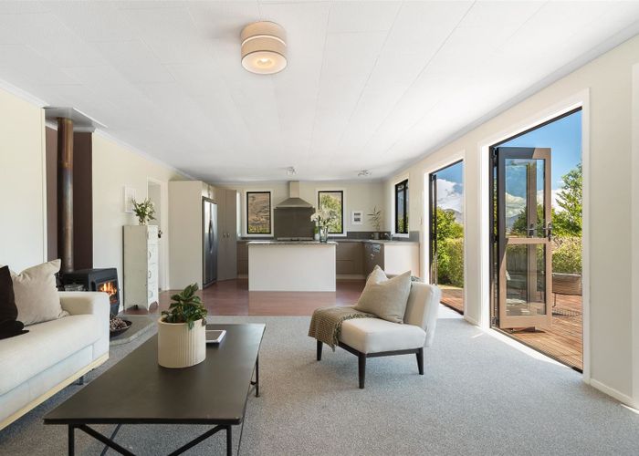  at 7 Larch Court, Kelvin Heights, Queenstown