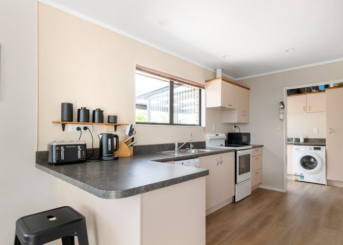  at 6 Hunter Avenue, Richmond