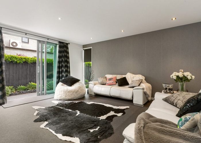  at 19 Devonport Lane, Merivale, Christchurch City, Canterbury