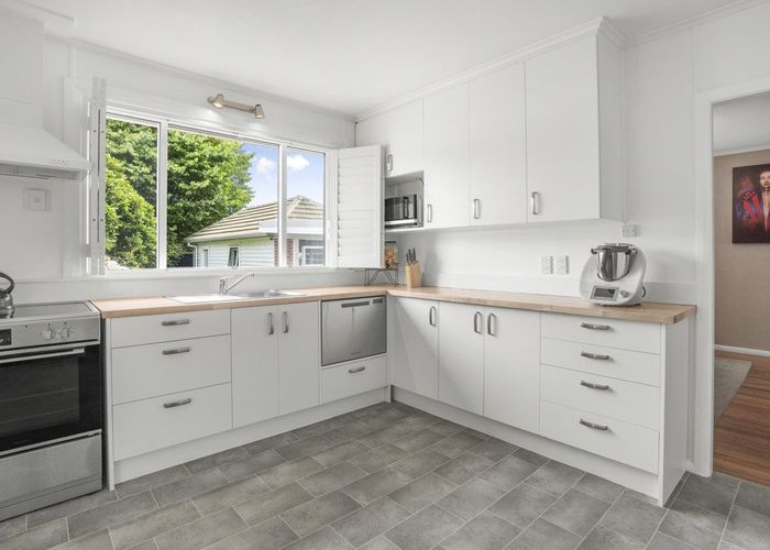  at 13 Craig Grove, Elderslea, Upper Hutt