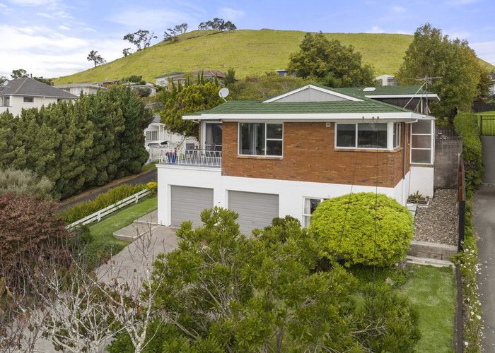  at 61 Taylor Road, Mangere Bridge, Auckland