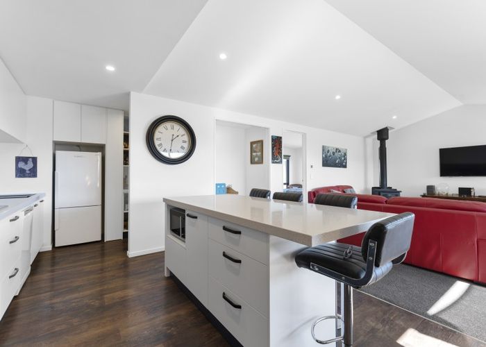  at 15 Jackson RISE, Luggate, Luggate