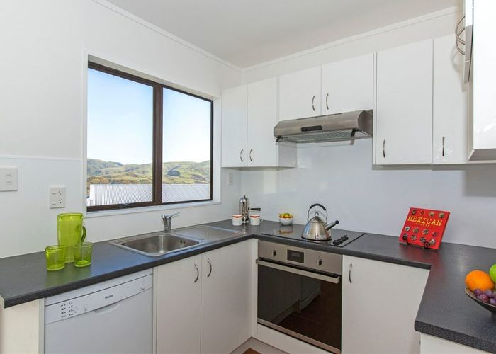  at 6B Mossburn Grove, Kelson, Lower Hutt, Wellington