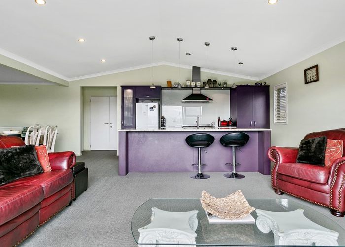  at 3/15 Tremaine Avenue, Two Mile Bay, Taupo