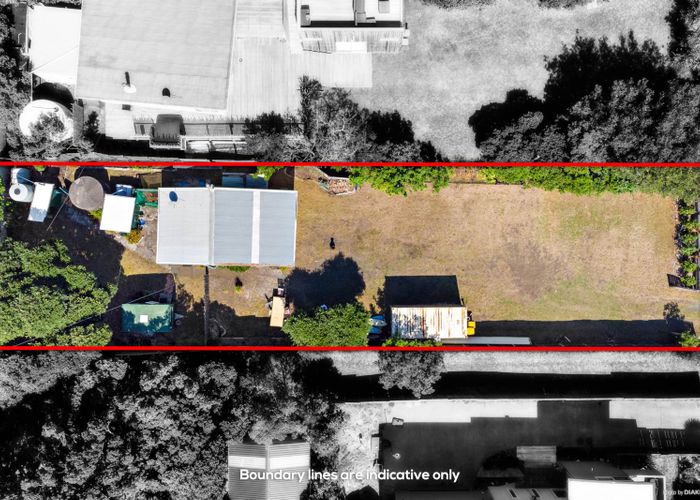  at 105 Marine Parade North, Piha