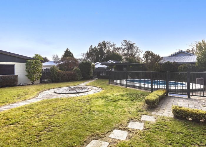  at 9C Quinton Place, Bishopdale, Christchurch