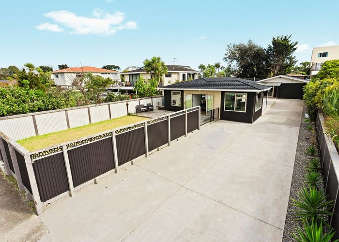  at 50 Seaview Road, Paraparaumu Beach, Kapiti Coast, Wellington