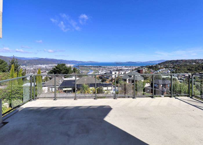  at 122 Viewmont Drive, Harbour View, Lower Hutt, Wellington