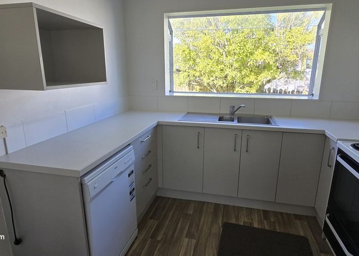  at 14 Gosford Drive, Botany Downs, Manukau City, Auckland