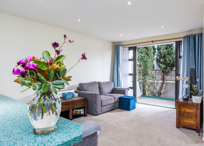  at 20/8 Landscape Road, Papatoetoe, Manukau City, Auckland