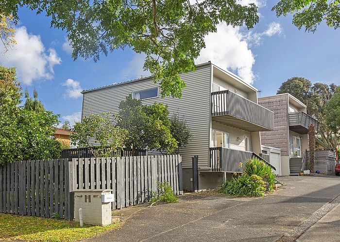  at 1/11 Imogene Way, Half Moon Bay, Manukau City, Auckland