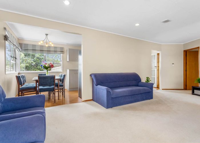  at 3 Aquarius Avenue, Glen Eden, Auckland