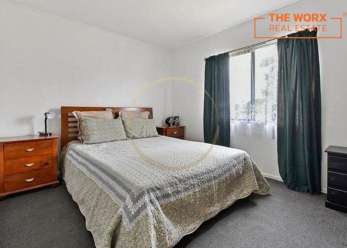  at 2/114 Finlayson Avenue, Clendon Park, Manukau City, Auckland