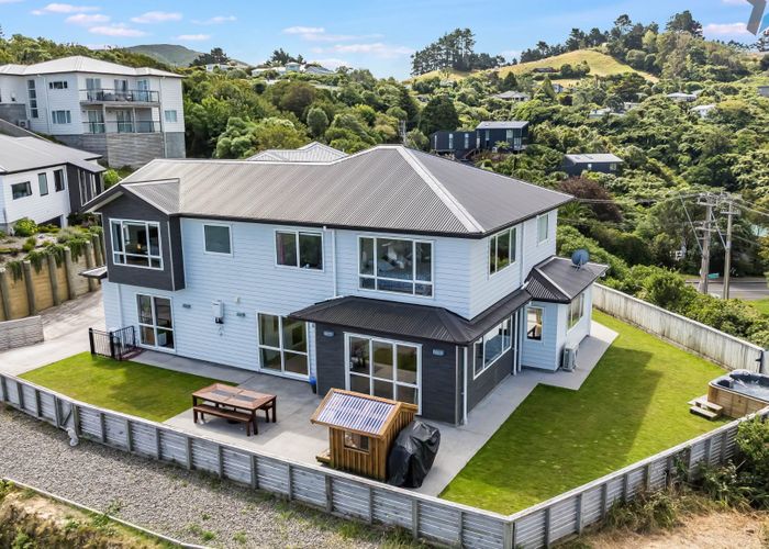  at 2 Poto Road, Normandale, Lower Hutt