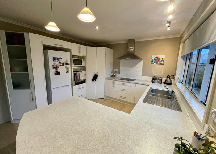  at 10 Gibbston Close, Huntington, Hamilton, Waikato
