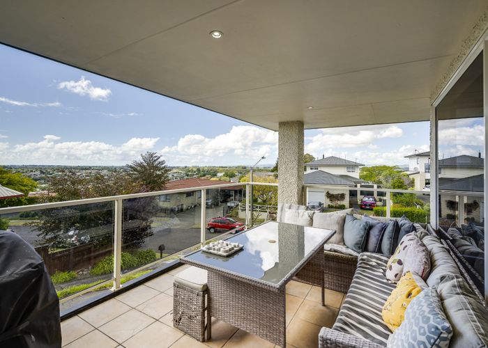  at 76a Churchill Drive, Taradale, Napier, Hawke's Bay