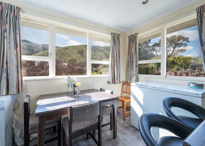  at 7 Kowhai Street, Tapawera