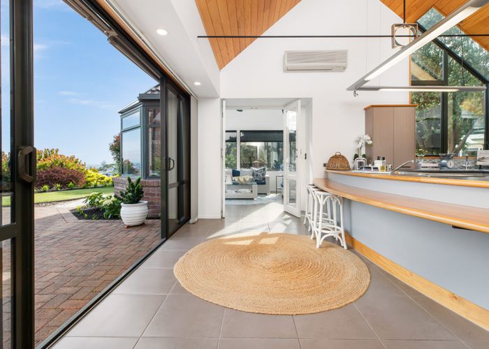  at 3 Kimbolton Lane, Huntsbury, Christchurch