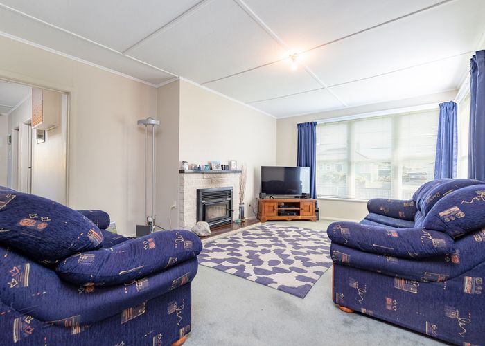  at 5 Strand Crescent, Naenae, Lower Hutt