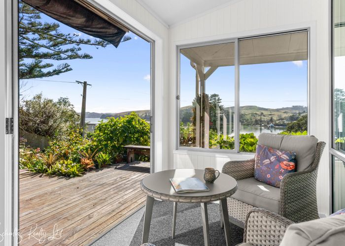  at 12 Cliff Street, Pahi, Paparoa