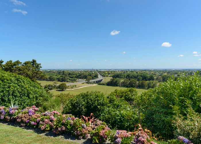  at 27 The Strand, Fitzherbert, Palmerston North